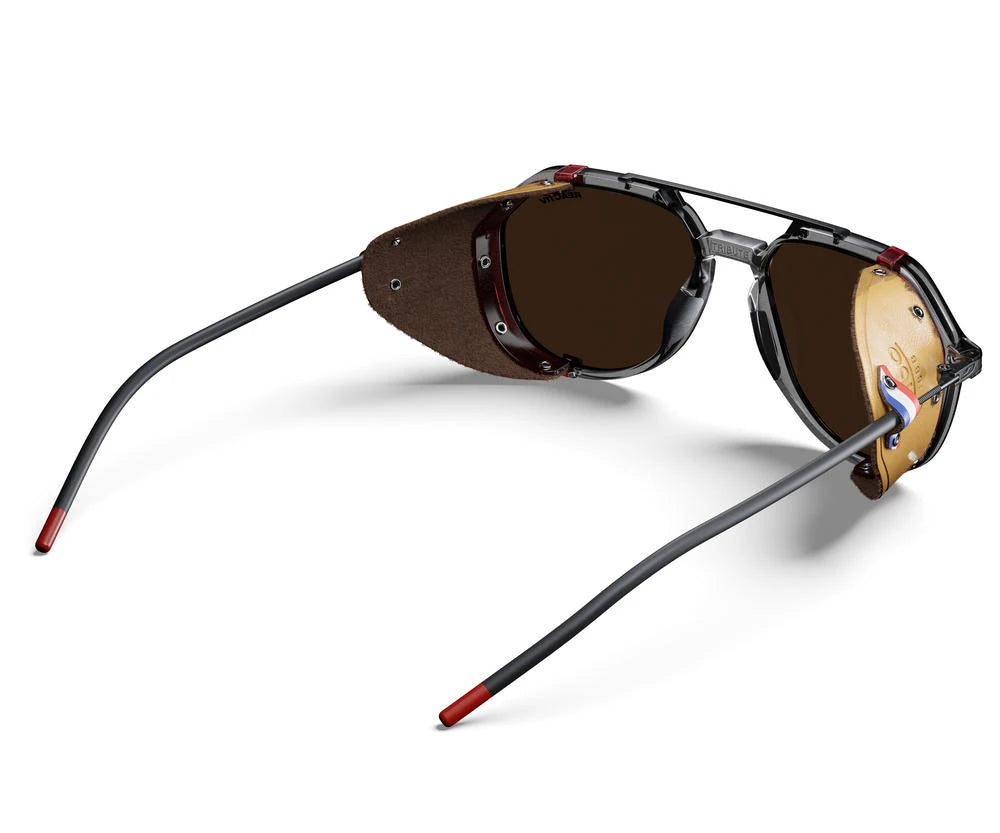 Black / Red / Brown