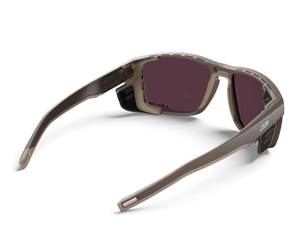 Dark Brown / Light Brown