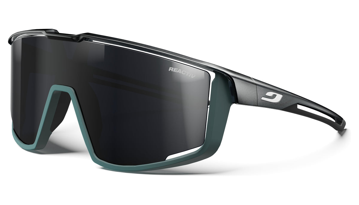 Black / Matt Green