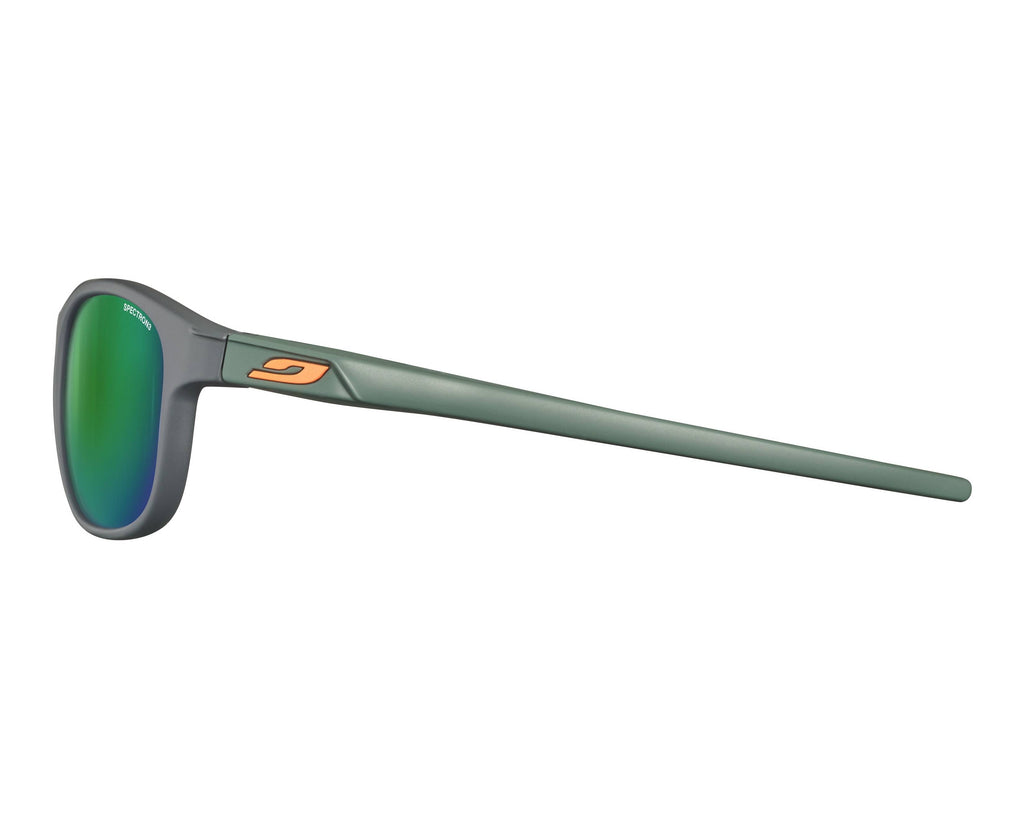 Gray / Green